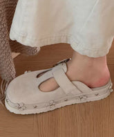 Sandalias casuales de piel sintética color caqui con plataforma y empalme